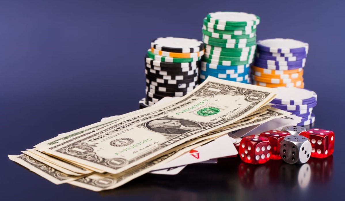 Grand Rush Casino کیسینو میں سلاٹ کھیلنا شروع کریں۔
